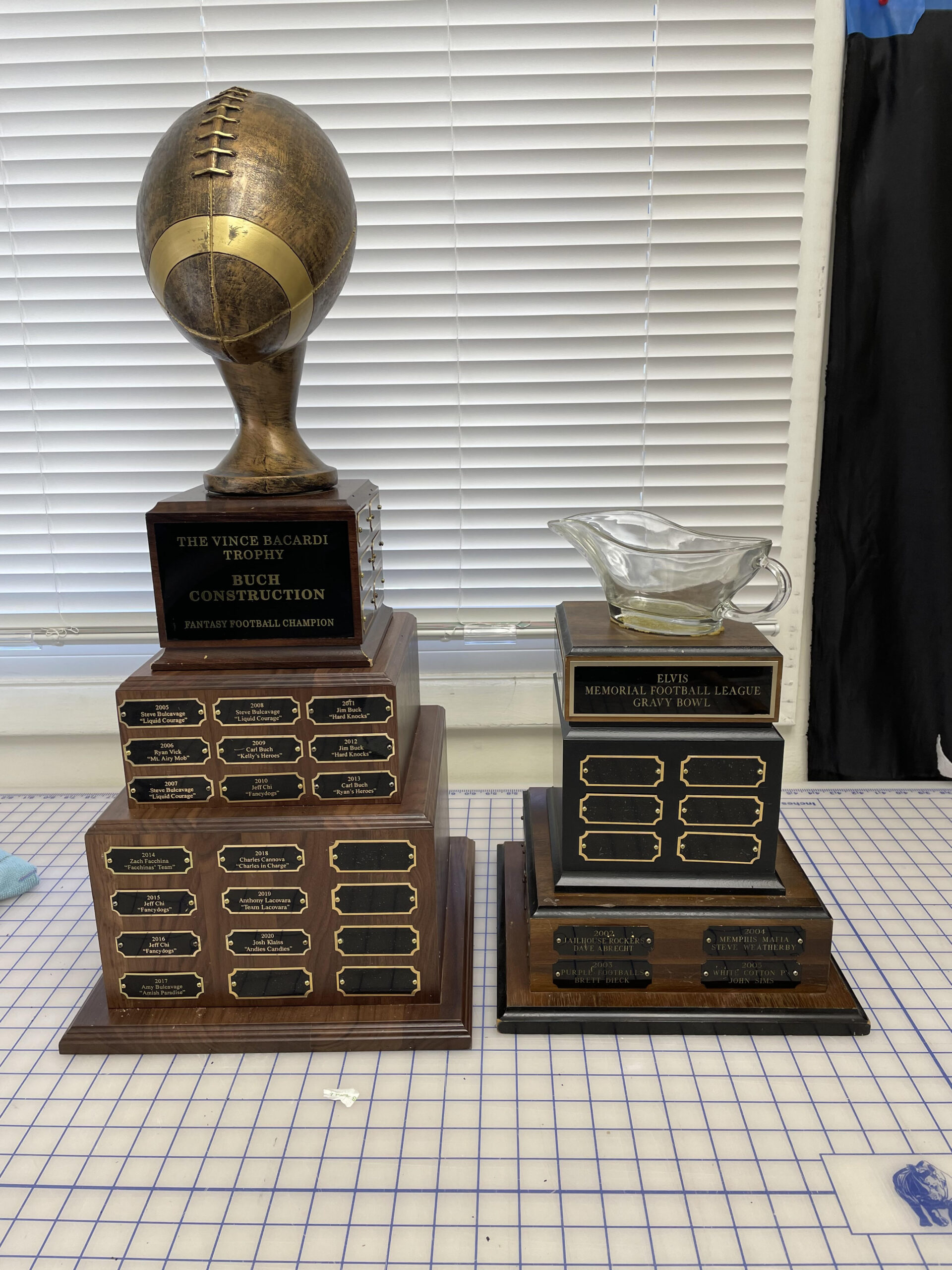 custom-fantasy-football-trophies-huge-starting-at-90-advantage