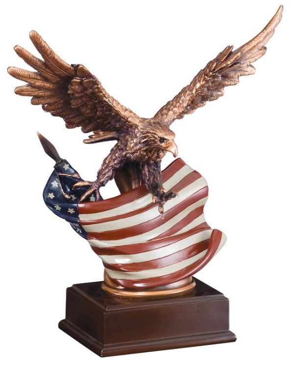 EAGLE WITH FLAG 10" Marco